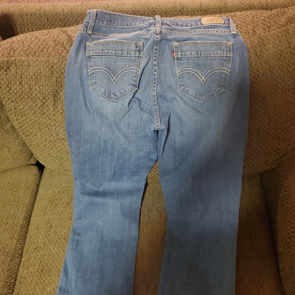 Clothes - Picture 6 of 8
